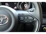 Toyota Yaris 1.5 Hybrid Dynamic Automaat | Apple CarPlay & Android Auto | Achteruitrijcamera | 4,2” digitaal instrumentenpaneel ‘Binocular’ | Ramen, elektrisch bedienbaar voor en achter | Smart Entry met startknop