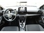 Toyota Yaris 1.5 Hybrid Dynamic Automaat | Apple CarPlay & Android Auto | Achteruitrijcamera | 4,2” digitaal instrumentenpaneel ‘Binocular’ | Ramen, elektrisch bedienbaar voor en achter | Smart Entry met startknop