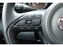 Toyota Yaris 1.5 Hybrid Dynamic Automaat | Apple CarPlay & Android Auto | Achteruitrijcamera | 4,2” digitaal instrumentenpaneel ‘Binocular’ | Ramen, elektrisch bedienbaar voor en achter | Smart Entry met startknop