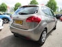 Kia Venga 1.4 CVVT Plus Pack | Airco | Navigatie | Parkeercamera | Incl. Garantie | Bluetooth | Trekhaak |