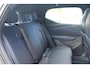 Lynk & Co 02 Core | 1600KG Trekgewicht | Stoelverwarming | Apple CarPlay | Android Auto | Achteruitrijcamera | Panoramadak | Elektrische Achterklep | Keyles Entry | Regensensor |