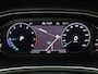 Volkswagen T-Roc 1.5 TSI Sport Business R (Trekhaak / Pano / Camera / ACC / Dodehoek / Navi / Carplay)