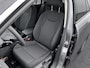 Volkswagen T-Roc 1.5 eTsi Life First Edition Zwenkbare trekhaak / Dodehoek detectie / Stuur en stoelverwarming / 17'' LMV Rijdende demonstratieauto, bezichtiging op afspraak