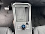 Volkswagen T-Roc 1.5 eTsi Life First Edition Zwenkbare trekhaak / Dodehoek detectie / Stuur en stoelverwarming / 17'' LMV Rijdende demonstratieauto, bezichtiging op afspraak