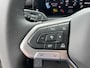 Volkswagen T-Roc 1.5 eTsi Life First Edition Zwenkbare trekhaak / Dodehoek detectie / Stuur en stoelverwarming / 17'' LMV Rijdende demonstratieauto, bezichtiging op afspraak