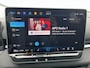 Volkswagen T-Roc 1.5 eTsi Life First Edition Zwenkbare trekhaak / Dodehoek detectie / Stuur en stoelverwarming / 17'' LMV Rijdende demonstratieauto, bezichtiging op afspraak