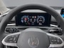 Volkswagen T-Roc 1.5 eTsi Life First Edition Zwenkbare trekhaak / Dodehoek detectie / Stuur en stoelverwarming / 17'' LMV Rijdende demonstratieauto, bezichtiging op afspraak