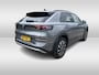 Volkswagen T-Roc 1.5 eTsi Life First Edition Zwenkbare trekhaak / Dodehoek detectie / Stuur en stoelverwarming / 17'' LMV Rijdende demonstratieauto, bezichtiging op afspraak