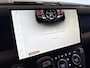 Land Rover Defender 110 P300e 110 Dynamic SE Edition | Panoramadak | Trekhaak | Cold Climate Pack