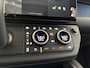 Land Rover Defender 110 P300e Dynamic SE Edition | Panoramadak | Trekhaak | Cold Climate Pack