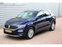 Volkswagen T-Roc 1.0 TSI Style O.a: Adaptive cruise, Navi, Clima, PDC, Carplay, Dab, Etc... Rijklaar! All-in prijs!