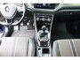 Volkswagen T-Roc 1.0 TSI Style O.a: Adaptive cruise, Navi, Clima, PDC, Carplay, Dab, Etc... Rijklaar! All-in prijs!