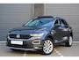 Volkswagen T-Roc 1.5 TSI Sport | Panoramadak | Digitaal Display | Leder | Vol in de opties | NL auto | NAP auto | Schadevrije auto | Dealeronderhouden auto