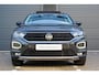 Volkswagen T-Roc 1.5 TSI Sport | Panoramadak | Digitaal Display | Leder | Vol in de opties | NL auto | NAP auto | Schadevrije auto | Dealeronderhouden auto