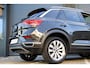 Volkswagen T-Roc 1.5 TSI Sport | Panoramadak | Digitaal Display | Leder | Vol in de opties | NL auto | NAP auto | Schadevrije auto | Dealeronderhouden auto