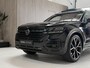 Volkswagen Touareg 3.0 TSi eHybrid 4MOTION R LINE - PANORAMADAK - TREKHAAK - LUCHTVERING - HUD - 360 CAMERA - SFEERVERLICHTING - MASSAGE STOELEN
