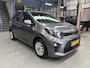 Kia Picanto 1.0 DPi 67pk 4-zits DynamicLine | Apple carplay / Android auto | Camera | Cruise control | All season banden | NAP | Rijklaar prijs!