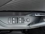 Peugeot 208 GT | Elektrische parkeerrem | Extra getinte achterste zijruiten en achterruit | Extra getinte achterste zijruiten en achterruit