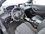 Peugeot 208 GT | Elektrische parkeerrem | Extra getinte achterste zijruiten en achterruit | Extra getinte achterste zijruiten en achterruit