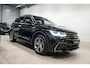 Volkswagen Tiguan 1.5 TSI R-Line * Trekhaak - IQ Light - Virtual - Camera - Sfeer - ACC - Lane - Blind Spot - App *