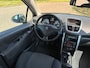 Peugeot 207 1.4 VTi XS Pack 5-Drs ECC Audio-CD/MP3 Electric pakket LMV 15" Colorpakket ParrotABS Cruise Dealeronderhoud Nw Apk!