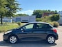 Peugeot 207 1.4 VTi XS Pack 5-Drs ECC Audio-CD/MP3 Electric pakket LMV 15" Colorpakket ParrotABS Cruise Dealeronderhoud Nw Apk!