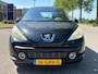 Peugeot 207 1.4 VTi XS Pack 5-Drs ECC Audio-CD/MP3 Electric pakket LMV 15" Colorpakket ParrotABS Cruise Dealeronderhoud Nw Apk!