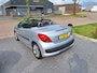 Peugeot 207 CC 1.6 VTi Première / Super leuke Cabrio / APK juni 2026