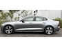 Volvo S60 2.0 B4 R-Design | Trekhaak | Harman Kardon Audio | Achteruitrijcamera | Parkeersensoren | Sportstoelen | Keyless Entry | Navigatie | Apple Carplay | Android Auto