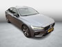 Volvo S60 2.0 B4 R-Design | Trekhaak | Harman Kardon Audio | Achteruitrijcamera | Parkeersensoren | Sportstoelen | Keyless Entry | Navigatie | Apple Carplay | Android Auto