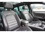 Volkswagen Passat Variant 1.4 TSI Highline Business R-Line | Automaat | Airco | Navigatie | Leder | Trekhaak | Vol opties | Inruil