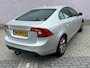Volvo S60 1.6 T3 Kinetic | Trekhaak | RTI Navigatie | High Performance Audio | Parkeersensoren | Climate Control | Cruise Control | Lichtmetalen Velgen | Goed Onderhouden