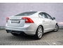 Volvo S60 1.6 T3 Kinetic | Trekhaak | RTI Navigatie | High Performance Audio | Parkeersensoren | Climate Control | Cruise Control | Lichtmetalen Velgen | Goed Onderhouden