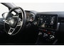 Renault Clio 1.0 TCe Intens | Stoelverwarming | Clima Control | LED | Navigatie | Parkeersensoren | Airco (automatisch) | Cruise control | DAB ontvanger