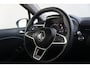 Renault Clio 1.0 TCe Intens | Stoelverwarming | Clima Control | LED | Navigatie | Parkeersensoren | Airco (automatisch) | Cruise control | DAB ontvanger