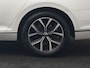 Volkswagen Passat Variant 1.4 TSI GTE Business PHEV 218pk Dealer O.H. | Adaptive Cruise | Camera | Voorstoelen Verwarmd | Apple Carplay | Navigatie | DAB | Park Assist | Draadloze Telefoonlader | IQ Drive | Plug In Hybrid |