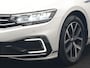 Volkswagen Passat Variant 1.4 TSI GTE Business PHEV 218pk Dealer O.H. | Adaptive Cruise | Camera | Voorstoelen Verwarmd | Apple Carplay | Navigatie | DAB | Park Assist | Draadloze Telefoonlader | IQ Drive | Plug In Hybrid |