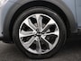 Kia Stonic 1.0 T-GDi DynamicLine Apple Carplay/Android Auto, Achteruitrijcamera, Cruise control, Parkeersensor achter, stuur multifunctioneel Een stijlvol design met een luxe uitstraling en een verrassend ruim interieur. Dankzij de efficiënte turbomotor en het hoge zitcomfort is deze SUV ideaal voor zowel dagelijkse ritten als lang