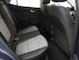 Kia Stonic 1.0 T-GDi DynamicLine Apple Carplay/Android Auto, Achteruitrijcamera, Cruise control, Parkeersensor achter, stuur multifunctioneel Een stijlvol design met een luxe uitstraling en een verrassend ruim interieur. Dankzij de efficiënte turbomotor en het hoge zitcomfort is deze SUV ideaal voor zowel dagelijkse ritten als lang