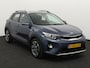 Kia Stonic 1.0 T-GDi DynamicLine Apple Carplay/Android Auto, Achteruitrijcamera, Cruise control, Parkeersensor achter, stuur multifunctioneel Een stijlvol design met een luxe uitstraling en een verrassend ruim interieur. Dankzij de efficiënte turbomotor en het hoge zitcomfort is deze SUV ideaal voor zowel dagelijkse ritten als lang