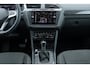 Volkswagen Tiguan 1.4 TSI eHybrid Elegance | Trekhaak | Achteruitrijcamera | Parkeersensoren | IQ.Light | Stoelverwarming | Navigatie Disover Media | Keyless Entry | Elektrische Achterklep | Cruise Control Adaptief | Dodehoekdetectie | Plug-in Hybrid (PHEV)