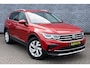 Volkswagen Tiguan 1.4 TSI eHybrid Elegance | Trekhaak | Achteruitrijcamera | Parkeersensoren | IQ.Light | Stoelverwarming | Navigatie Disover Media | Keyless Entry | Elektrische Achterklep | Cruise Control Adaptief | Dodehoekdetectie | Plug-in Hybrid (PHEV)