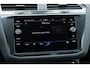 Volkswagen Tiguan 1.4 TSI eHybrid Elegance | Trekhaak | Achteruitrijcamera | Parkeersensoren | IQ.Light | Stoelverwarming | Navigatie Disover Media | Keyless Entry | Elektrische Achterklep | Cruise Control Adaptief | Dodehoekdetectie | Plug-in Hybrid (PHEV)