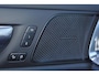 Volvo V60 T6 Recharge AWD R-Design - Panorama/schuifdak - IntelliSafe Assist - Harman/Kardon audio - Parkeercamera achter - Verwarmde voorstoelen & stuur - Parkeersensoren voor & achter - Elektr. bedienb. bestuurdersstoel met geheugen - Extra getint glas - 19' LMV