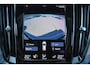 Volvo V60 T6 Recharge AWD R-Design - Panorama/schuifdak - IntelliSafe Assist - Harman/Kardon audio - Parkeercamera achter - Verwarmde voorstoelen & stuur - Parkeersensoren voor & achter - Elektr. bedienb. bestuurdersstoel met geheugen - Extra getint glas - 19' LMV