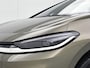 Volkswagen ID.3 Neo Life 50 kWh 170 PK | Steunhaak | Navigatie | Apple Carplay draadloos | Stoelverwarming | Ruiten getint | 19" Lichtmetalen velgen | Android Auto draadloos | LED verlichting | Camera | Climate control | Dodehoek sensoren |