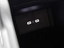 Volkswagen ID.3 Neo Life 50 kWh 170 PK | Steunhaak | Navigatie | Apple Carplay draadloos | Stoelverwarming | Ruiten getint | 19" Lichtmetalen velgen | Android Auto draadloos | LED verlichting | Camera | Climate control | Dodehoek sensoren |