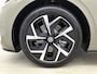 Volkswagen ID.3 Neo Life 50 kWh 170 PK | Steunhaak | Navigatie | Apple Carplay draadloos | Stoelverwarming | Ruiten getint | 19" Lichtmetalen velgen | Android Auto draadloos | LED verlichting | Camera | Climate control | Dodehoek sensoren |