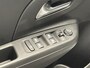 Opel Corsa 1.2 TURBO EDITION 15 STUKS OP VOORRAAD !! NAVIGATIE VIA APPLE CARPLAY/ANDROID CRUISE CONTROL RIJSTROOKSENSOREN DODEHOEKSENSOREN ACHTERUITRIJCAMERA ZEER MOOI !!