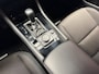 Mazda 3 2.0 E-SKYACTIV-G M HYBRID 122 AUTOMAAT EXCLUSIVE-LINE NAVIGATIE 360 CAMERA ADAPTIVE CRUISE CONTROL HEAD-UP DISPLAY APPLE CARPLAY/ANDROID RIJSTROOKSENSOREN DODEHOEKSENSOREN ZEER MOOI !!